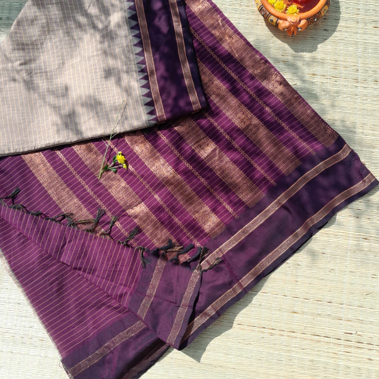 Aval Paavai - Naayagi