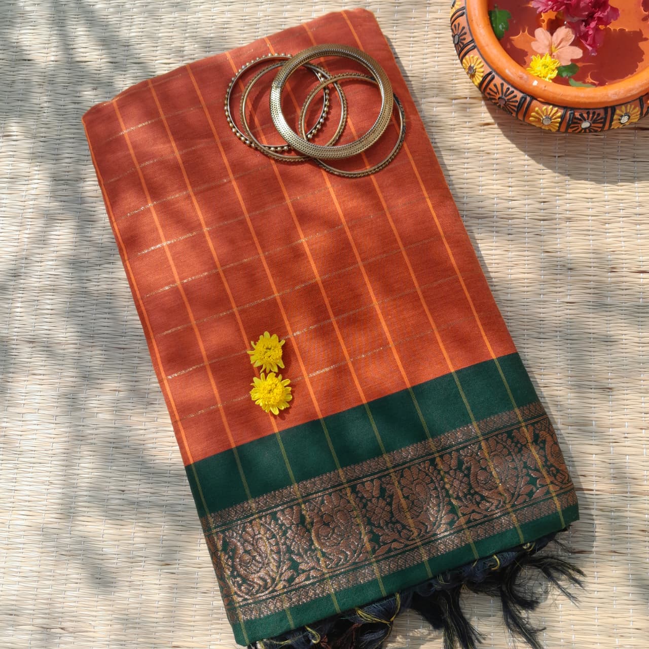 Aval Paavai - Maadhavi